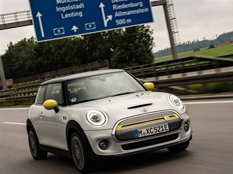 מיני קופר SE החשמלית