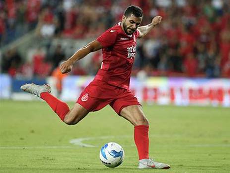 לא חלק מהקבוצה. אחמד עאבד (צילום: אלן שיבר)