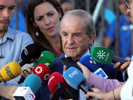 לעג וצחק על כדורגל נשים. גרסיה (צילום מסך מטוויטר)