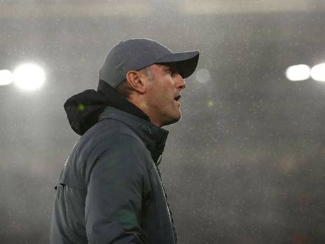 מקבל גיבוי מלא אחרי התבוסה המשפילה. האזנוטל (GETTYIMAGES)