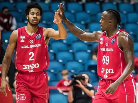 קאזסינס ובראון. השחרור הוא רק עניין של זמן? (עודד קרני)