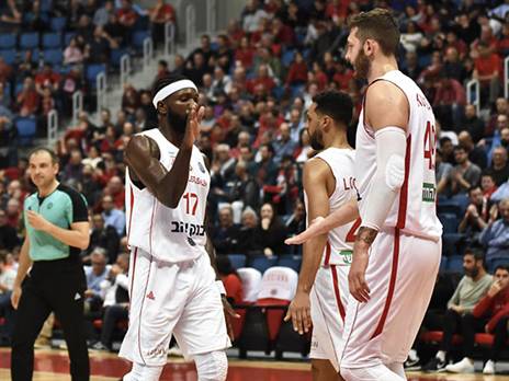 אבל האדומים-לבנים נכנסו לעניינים ועלו ליתרון דו ספרתי (דב הליקמן)