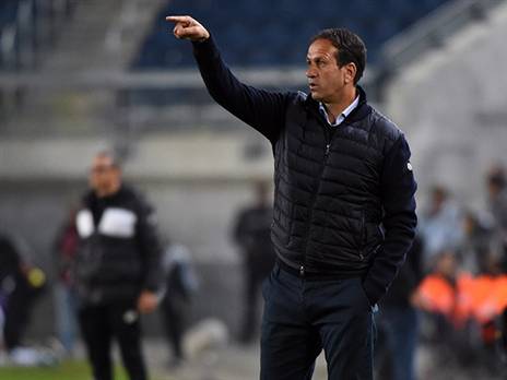 רוני לוי. לא מרוצה (ברני ארדוב)