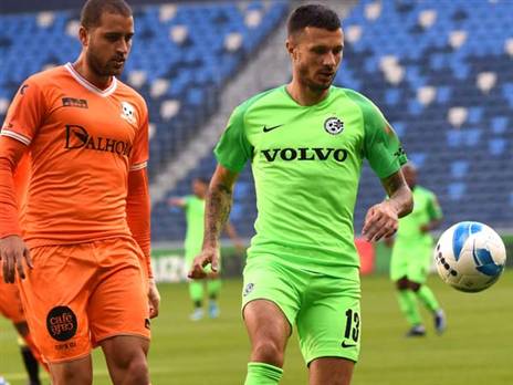 זכה לתשואות, רוקאביצה (ברני ארדוב)