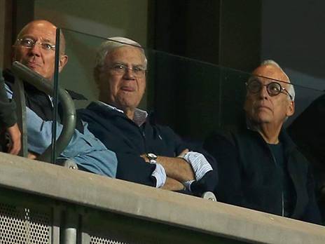 שחר חייב לקחת החלטה (אלן שיבר)