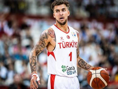 במדי טורקיה. פספוס מול ארה"ב (פיב"א)