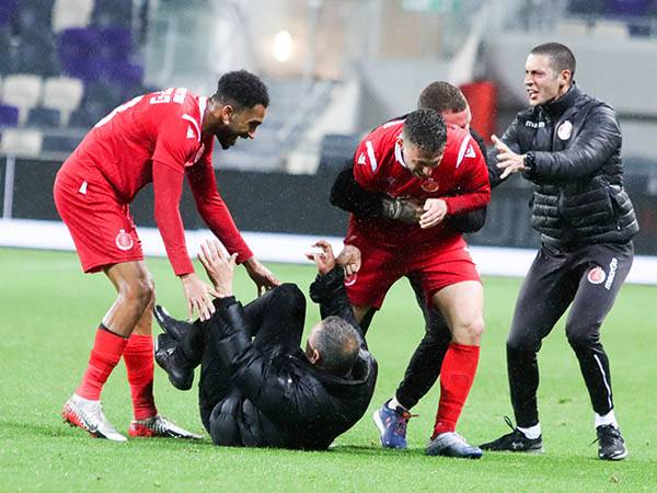 קלינגר והאדומים. חתונה משמים (דני מרון)