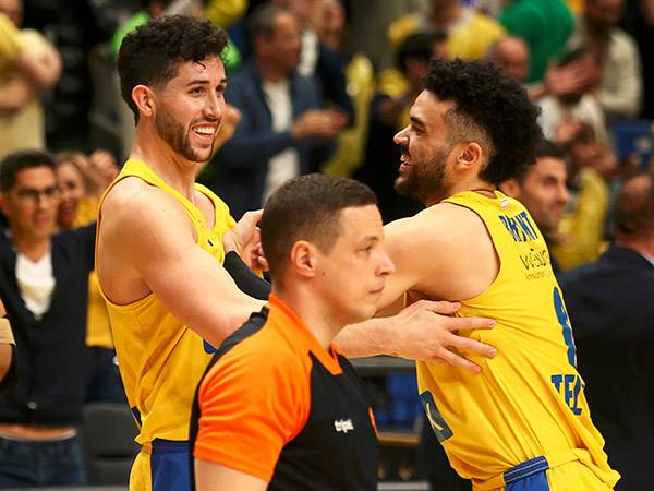 שלשות קלאץ' של קלויארו. (אלן שיבר)