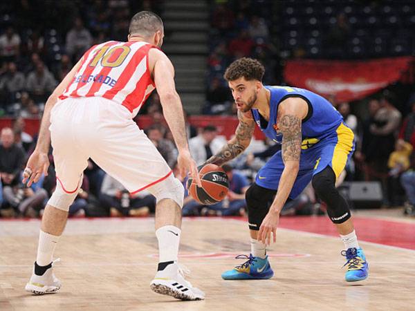 מכבי מעט הסתבכה בפתיחת המשחק (getty)