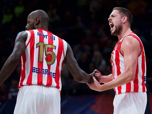 האדומים לא הפסיקו לצלוף ולקלוע (getty)