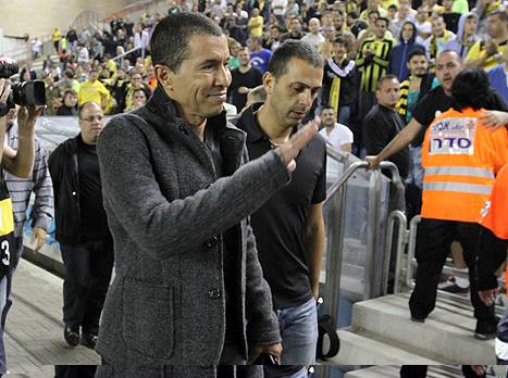 טביב. "יש דברים שהשתיקה יפה להם" (דני מרון)