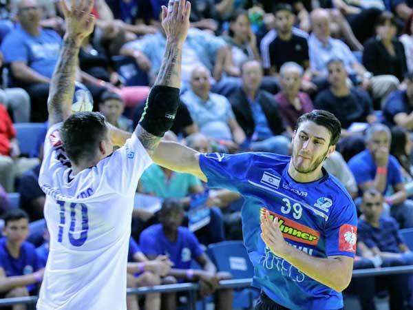 (הדר ואן קולא, איגוד הכדוריד)