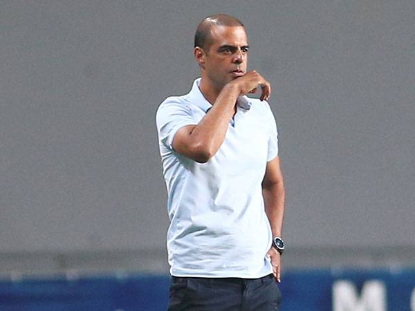 גיא לוזון. לא מפחד לשלב צעירים (אלן שיבר)