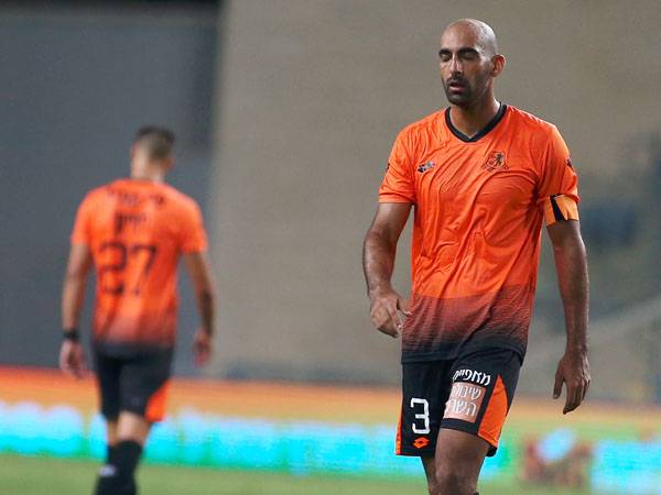 אכזבה בעקבות הפסד הבכורה. מורי (צילום: אלן שיבר)