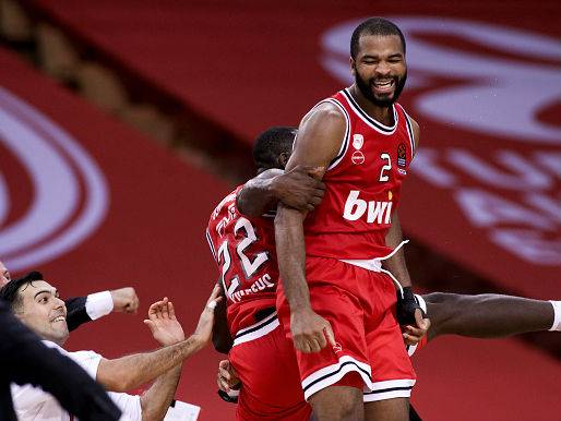 האריסון, קלע את השלשה המכריעה (getty)