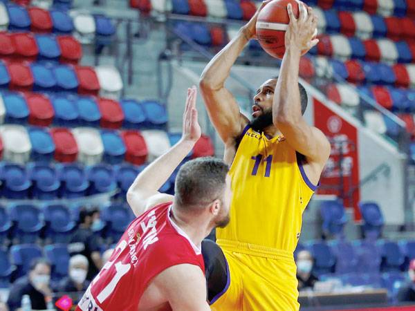 האריס היה ה-איש שלה (אלן שיבר)