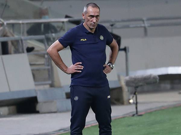 דוניס. סומך על ביטון במאני טיים (אלן שיבר)