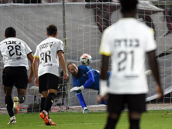 עמוס הציל את נתניה (ברני ארדוב)