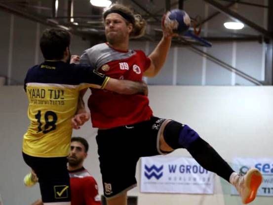 לנגהאנס, פתיחה טובה לאדומים בבית העליון (צילום: משה דהן, הפועל אשדוד)