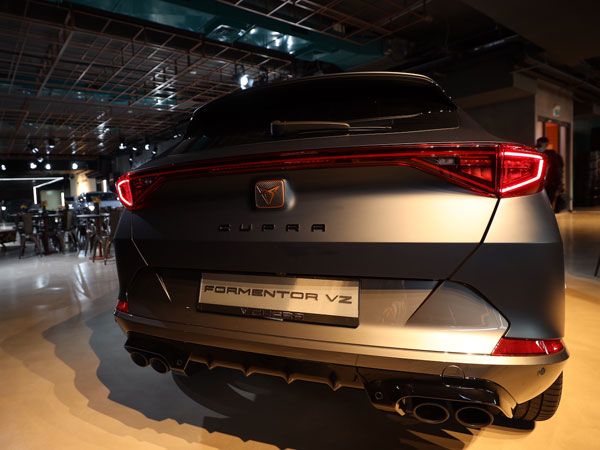 (יוסי מויאל)