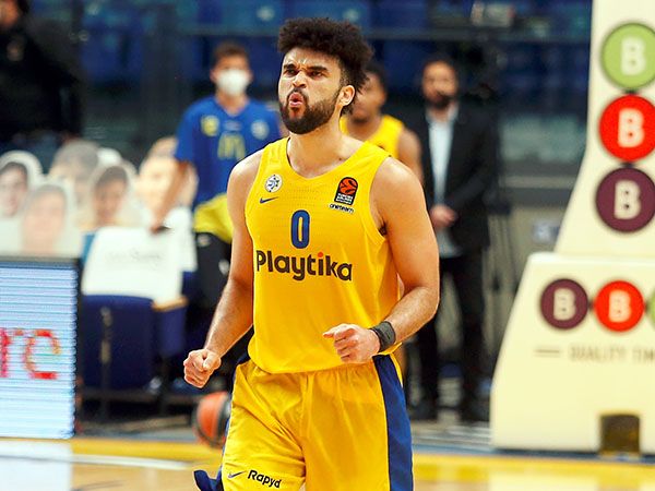 בראיינט. "אי אפשר לעצור חלום של שחקן" (אלן שיבר)