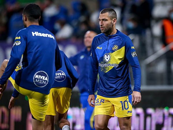 אצל איביץ' באנקר, אצל ואן לוון בעיקר על הספסל (סוכנות ג'יני)