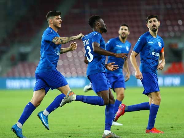 ואז אנסה השווה עם נגיחה מדויקת (לירון מולדובן)