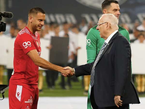 ריבלין עם אבו עביד. יש גבול לכמות ההיסטוריה שאפשר לדחוס ביום (אלן שיבר)