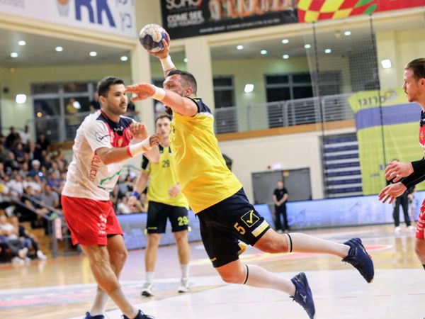 קנקרש עולה לשער (הדר ואן קולא, איגוד הכדוריד)