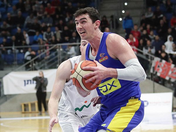 ג'ייק כהן חוזר (דני מרון)