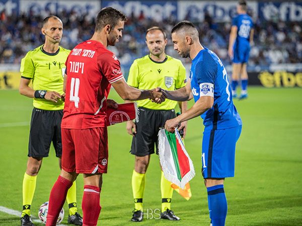 ויטור. ינסה לשכנע את רבושו