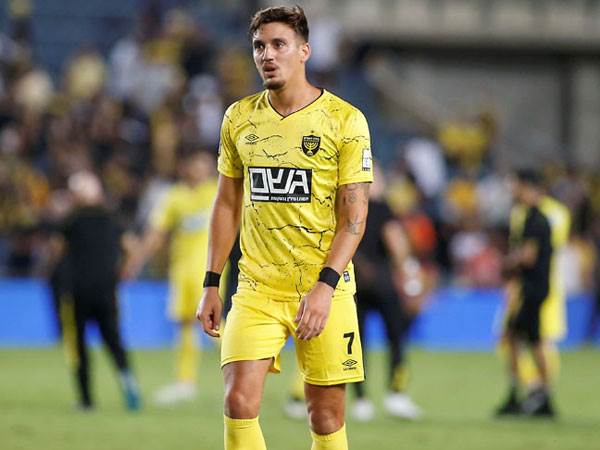 יעזוב לפני סיום החלון? שועה (אלן שיבר)