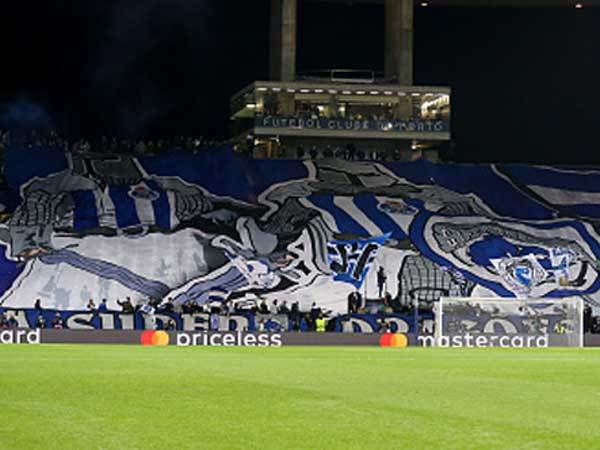 אוהדי פורטו. מתחת לירוקים (GETTY)