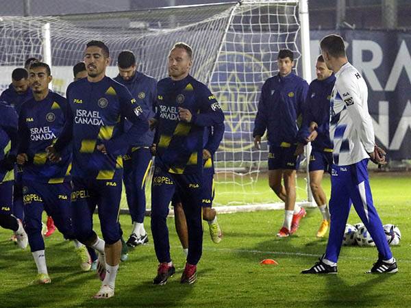 הפך את מכבי תל אביב לקבוצה