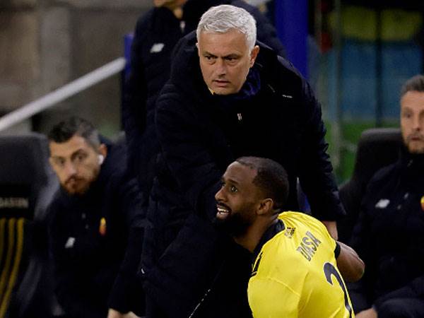 מוריניו והמגן הישראלי (Getty)