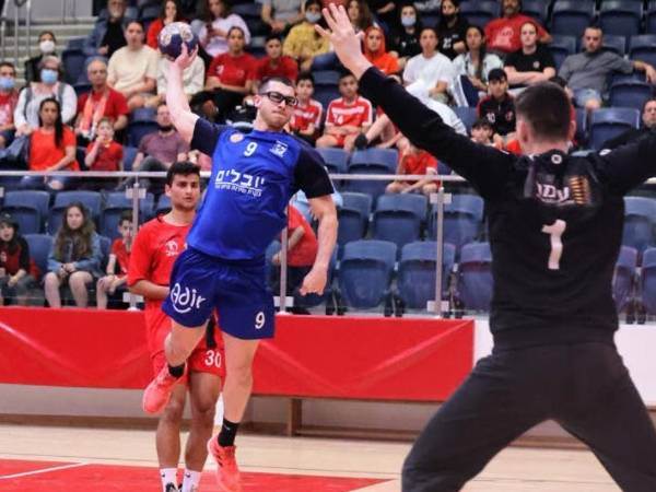 יש לנו סדרה (הדר ואן קולא, איגוד הכדוריד)