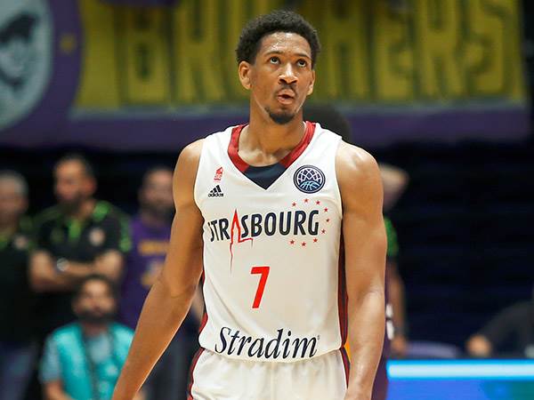 טיילור שב לביקור בארץ, אך סיים מאוכזב (אלן שיבר)