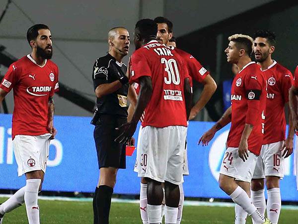 אירועי העבר הכריעו. ליאני (אלן שיבר)