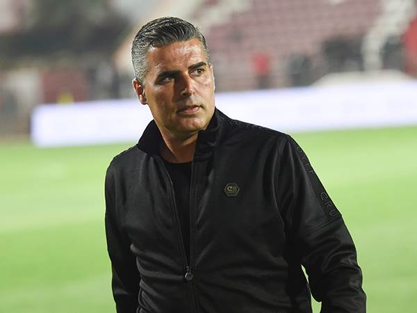 חיים סילבס. צרות למאמן בהגנה (ברני ארדוב)