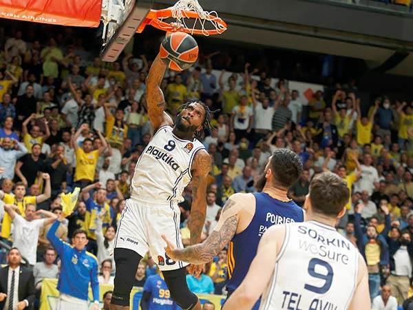 היילייטס לא מנצחים משחקים. הגנה כן (אלן שיבר)