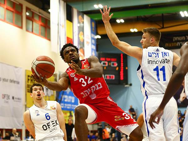 קרב על המקום השני (מנהלת הליגה)