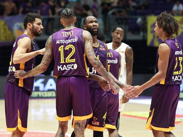 חולון. מצ'אפ מעניין