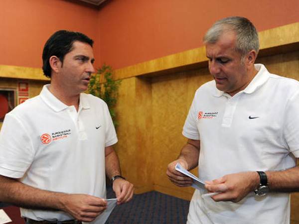 בשורה הראשונה של המאמנים. פסקוואל ואוברדוביץ' (getty)