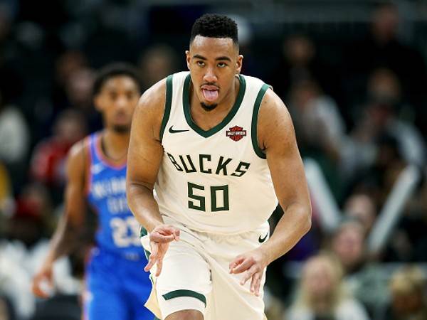 שמונה משחקים עם הבאקס (GETTY)