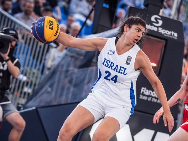 רבר עם הכדור (קרדיט: fiba)