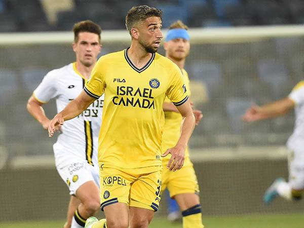 סה. הספיק לשחק מעט לפני שעזב (ברני ארדוב)