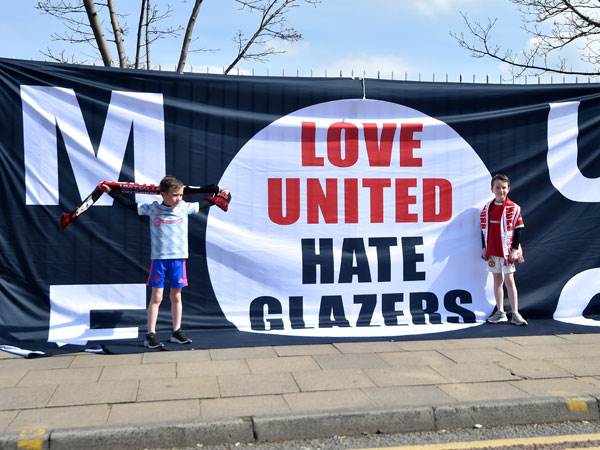 אוהדי יונייטד נגד הגלייזרים (Nathan Stirk/Getty Images)