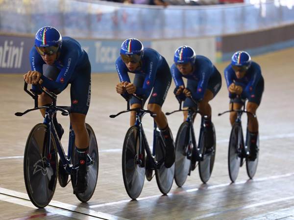 יצאו לדרך (גלעד קוולרצ'יק)