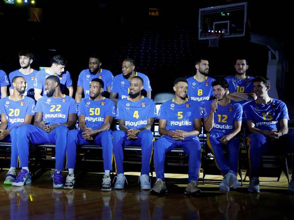 "שחקנים שיודעים לשחק יחד בצורה טובה" (אלן שיבר)