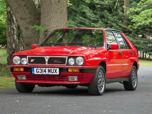 לנצ'יה דלתא HF